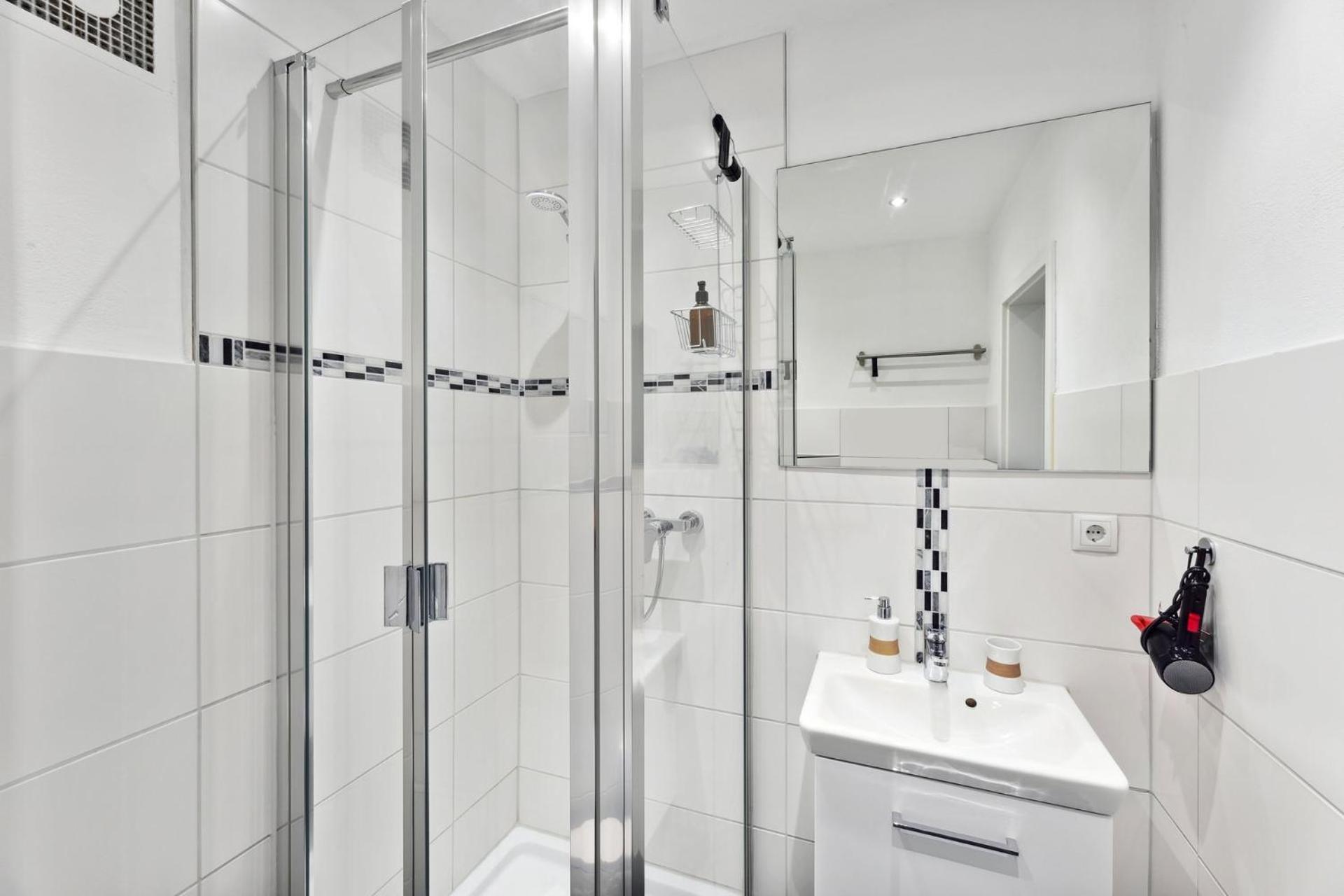 Sali Homes - Charming Studio Apartment In Heart Of Bayreuth With Balcony Exterior foto